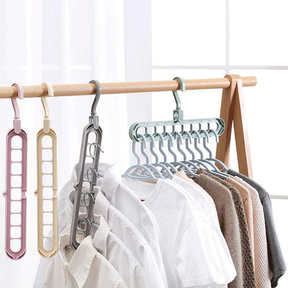 Space-saving closet hanger organizer