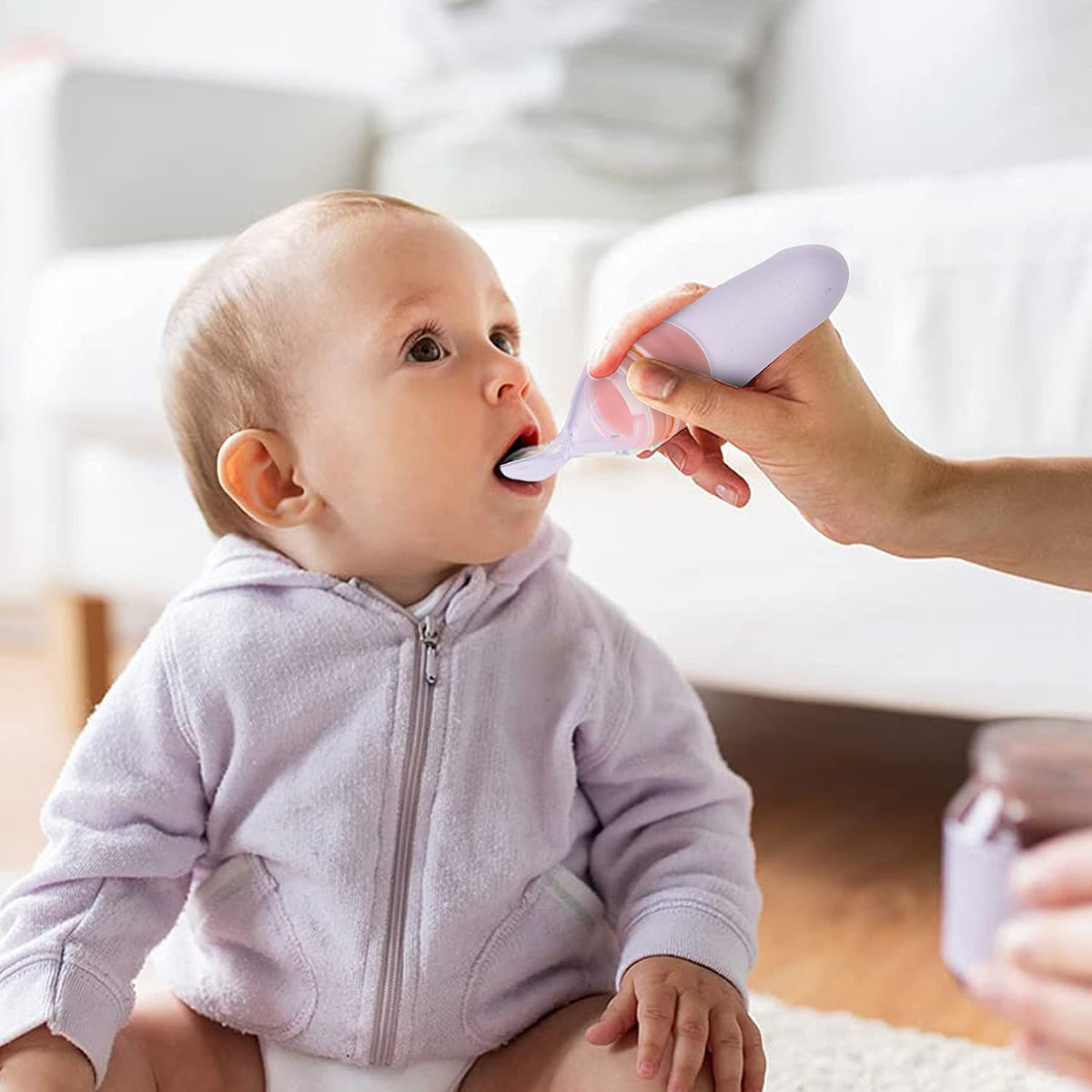 Baby feeding spoon bottle made of food-grade silicone