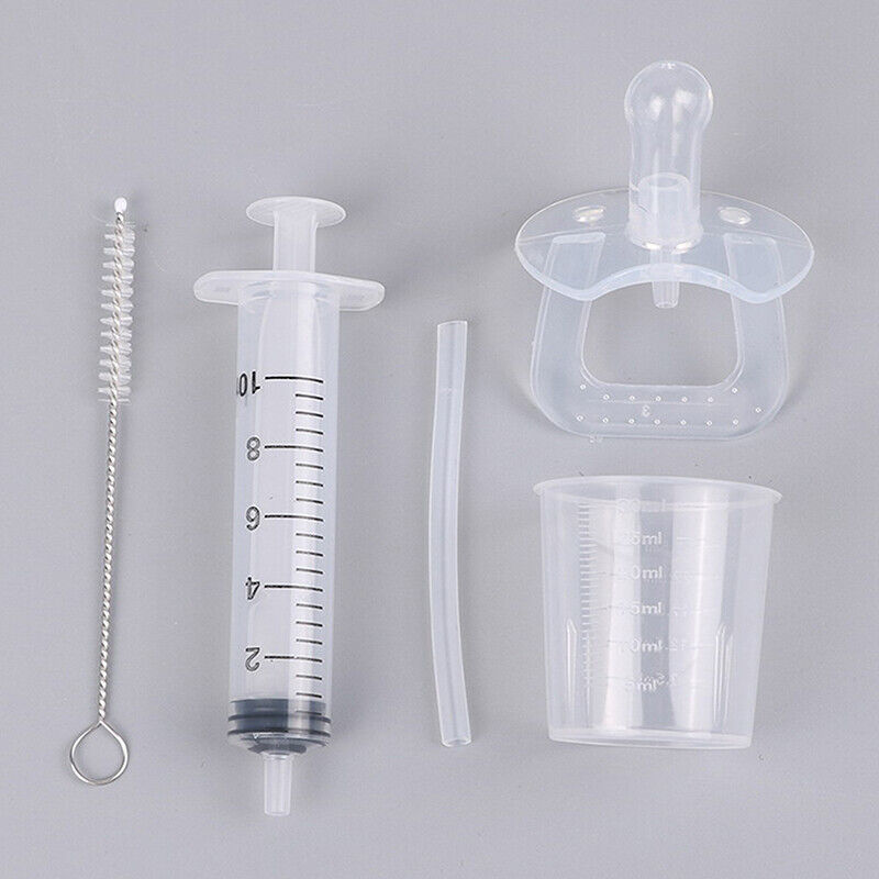 Newborn medicine feeding tool