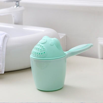 Baby shower rinse cup in blue