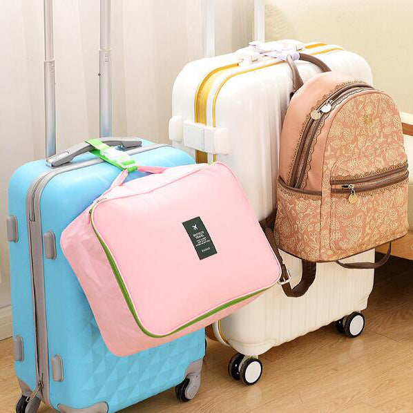 Luggage strap that frees up your hands