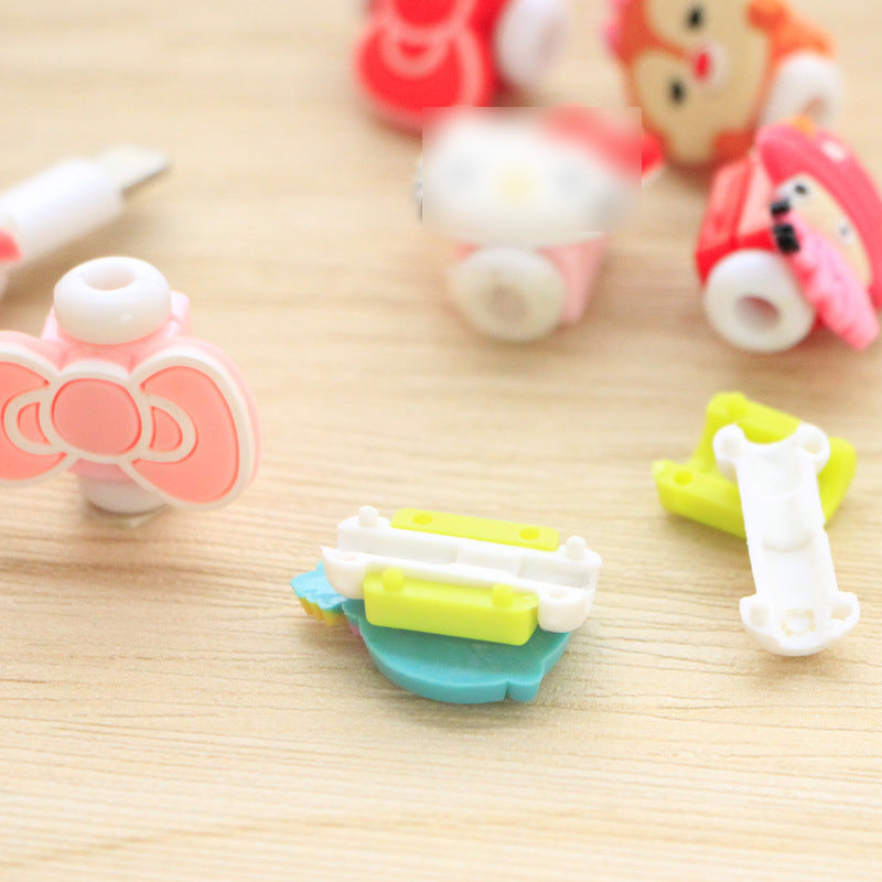Cute cartoon charging cable saver