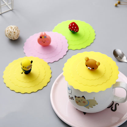 Silicone lid for coffee and tea cups