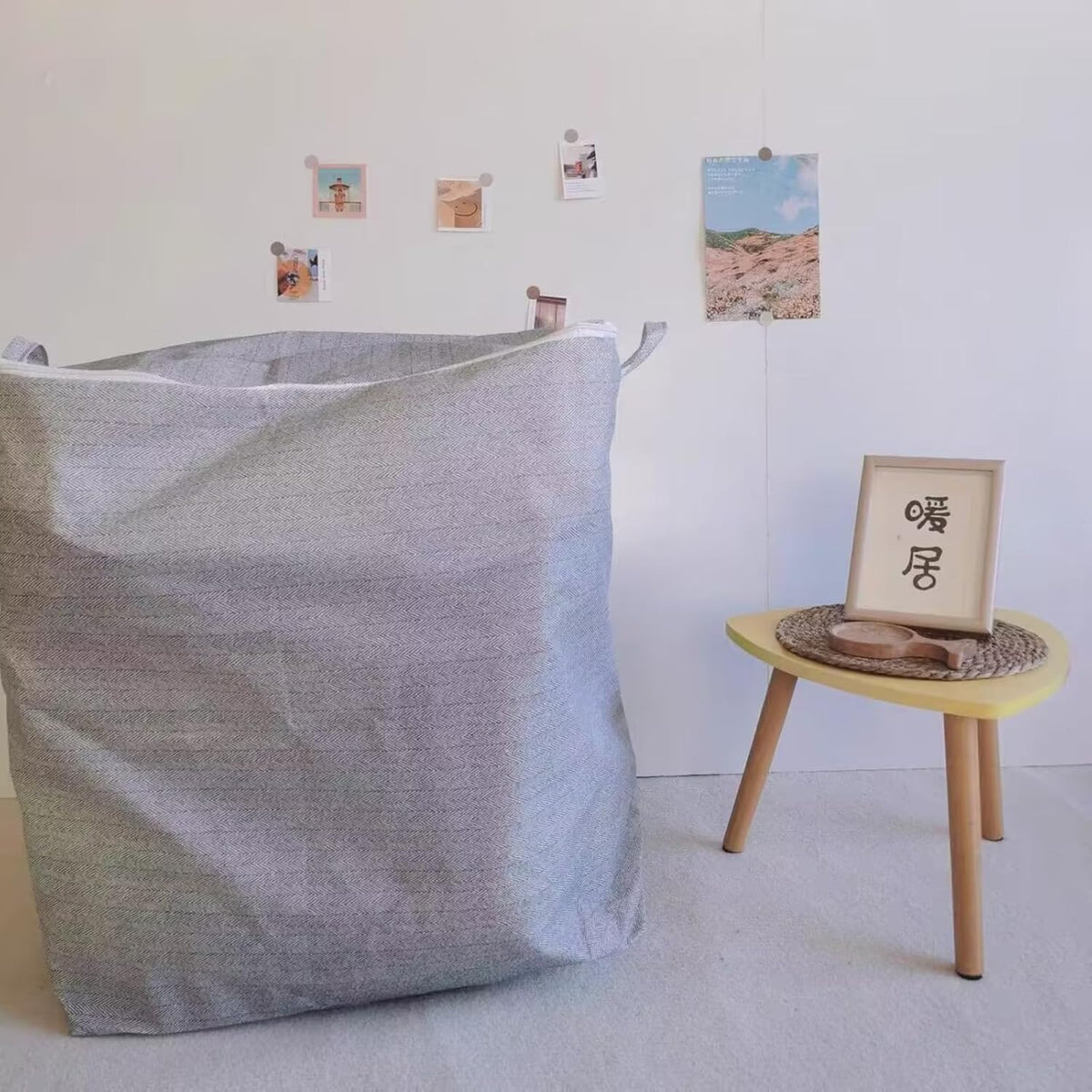 Large capacity storage bag for clothes and bedding