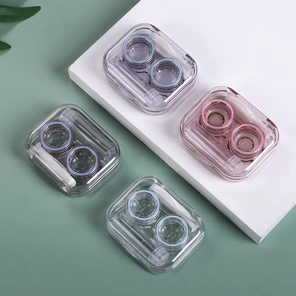 Contact lens kit for daily use