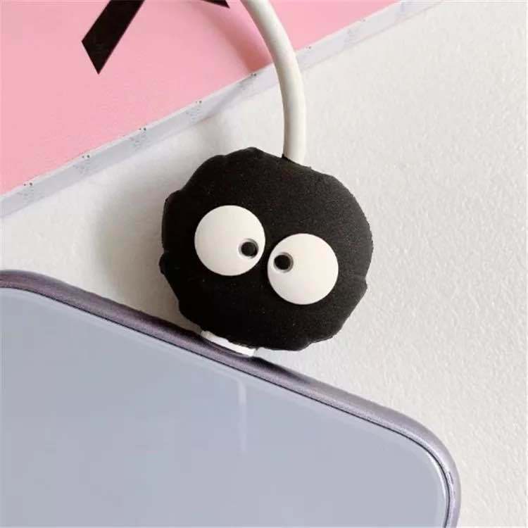 Cute cable protector, black circle