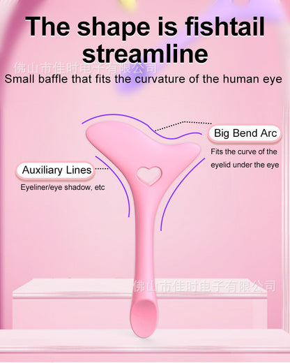 Cat eye eyeliner stencil