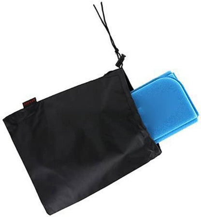 Foldable outdoor mat that keeps your clothes clean when sitting outside