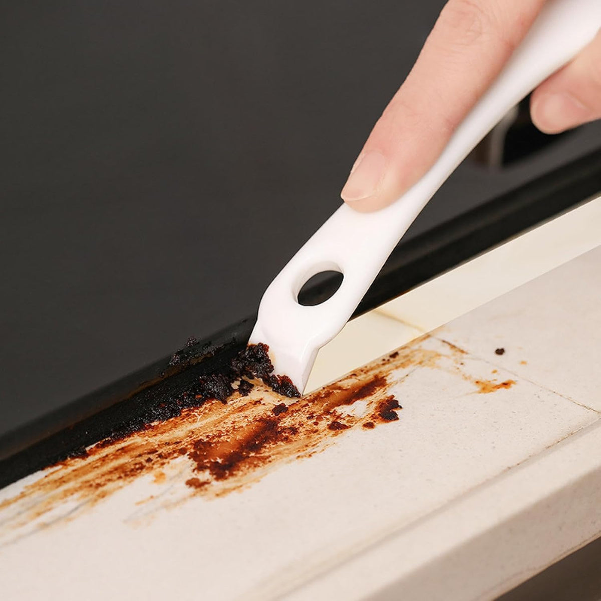 Grill grate scrubber