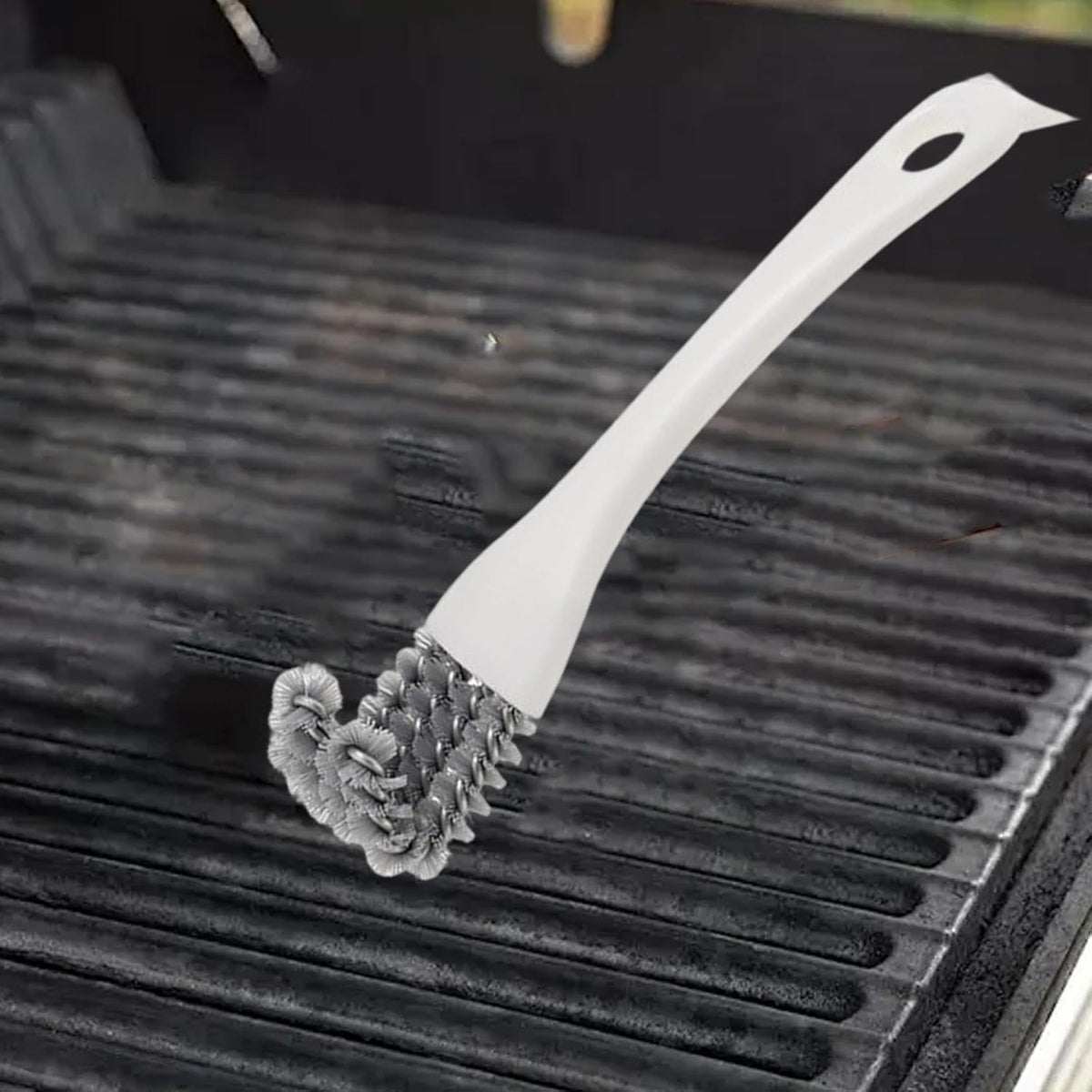 Grill and oven cleaning brush for tough grease