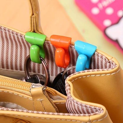 Key clip for backpacks and bags