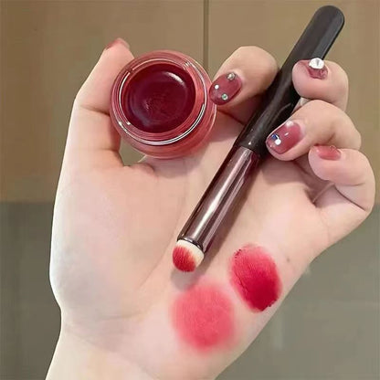 Travel-size lip brush