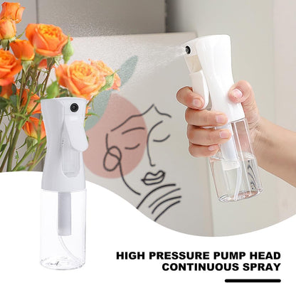 Spray bottle with an even mist