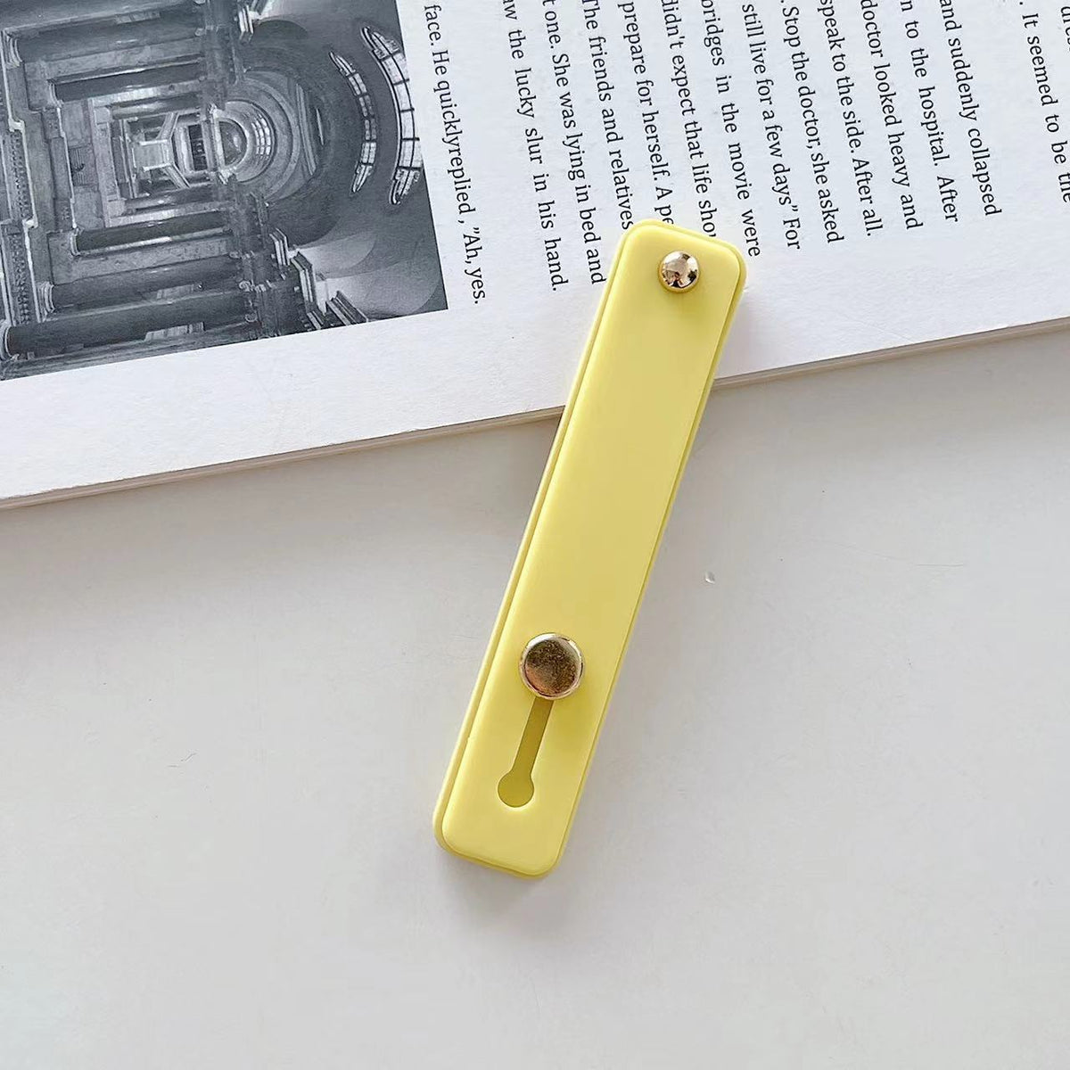 Universal phone grip strap