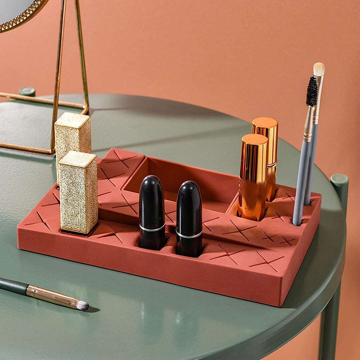Silicone lipstick holder with 25 grids, 19 large and 6 small