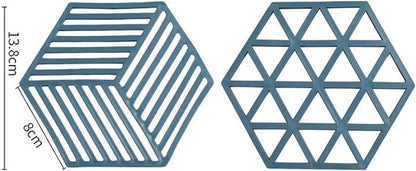Silicone trivet for the dining table