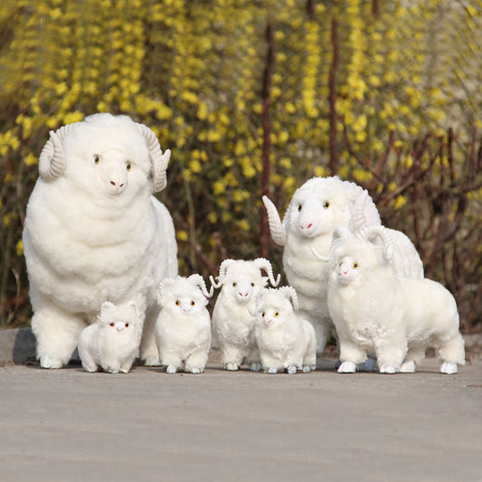 Lifelike white sheep model for home and garden decoration